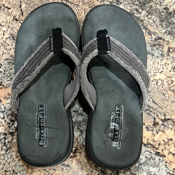 Skechers Flip Flops - Picture 2 of 8